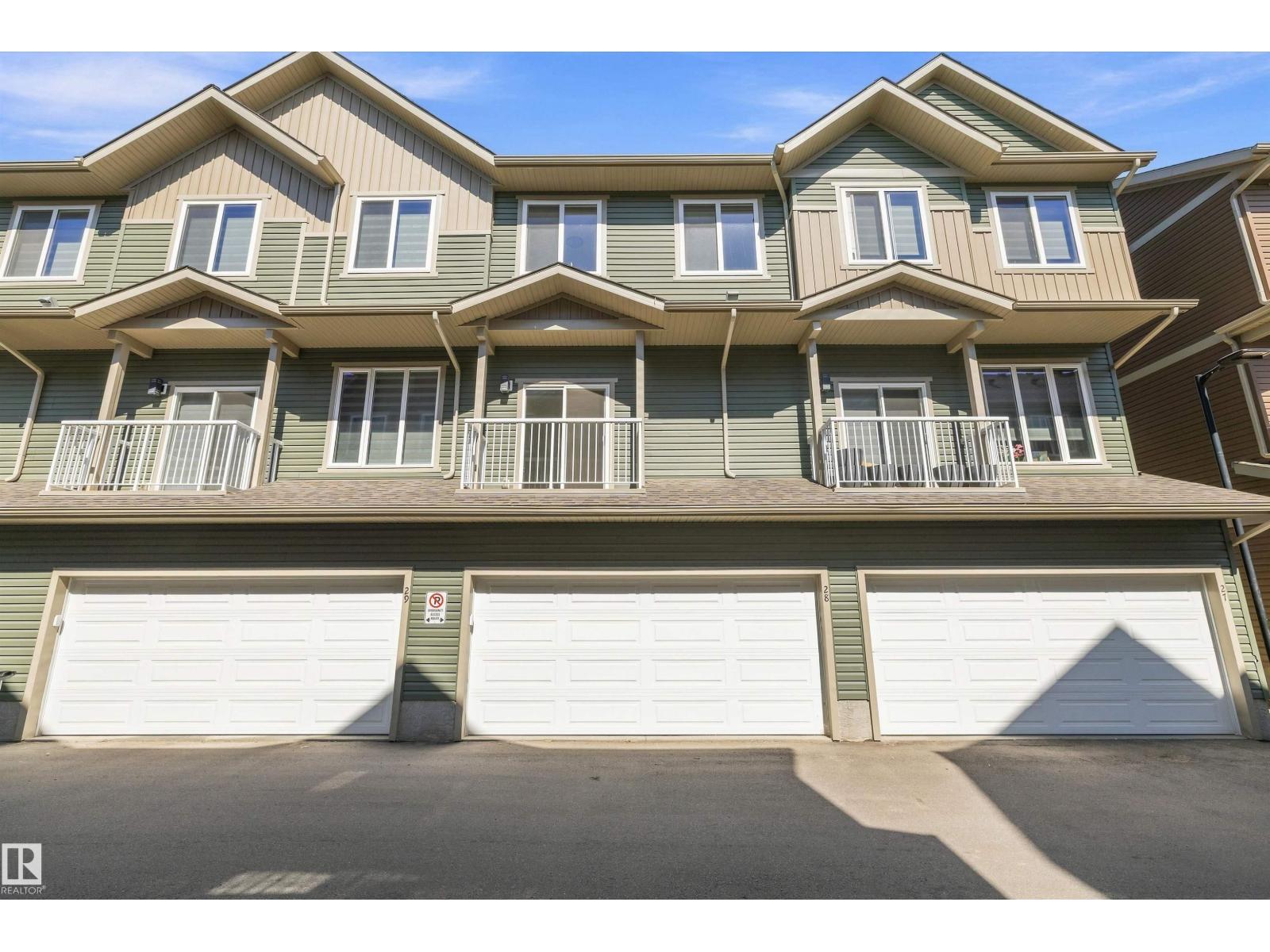 #28 1051 GRAYDON HILL BV SW - 32