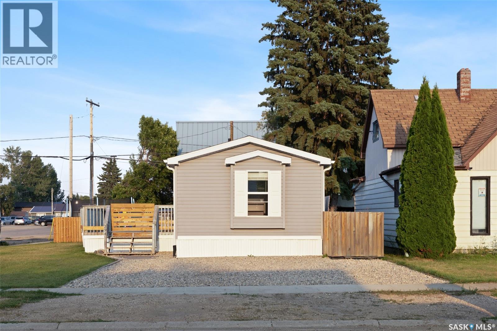 294 Byron STREET - 2