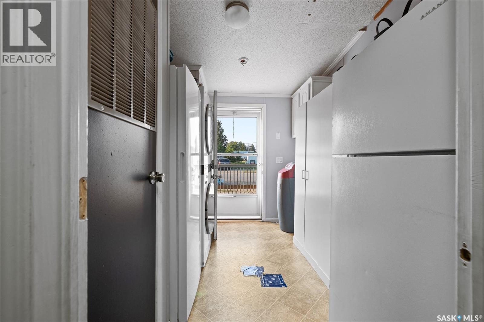 294 Byron STREET - Image 4