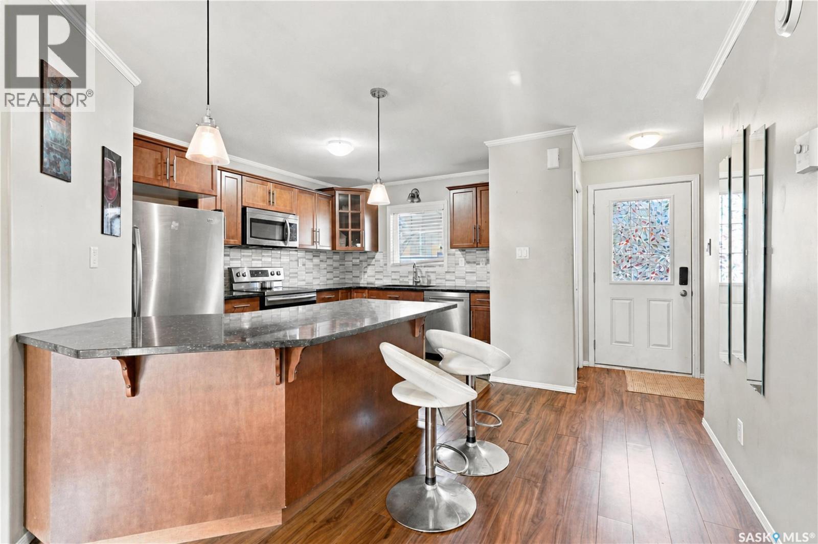 #202 110 Shillington CRESCENT - Image 5