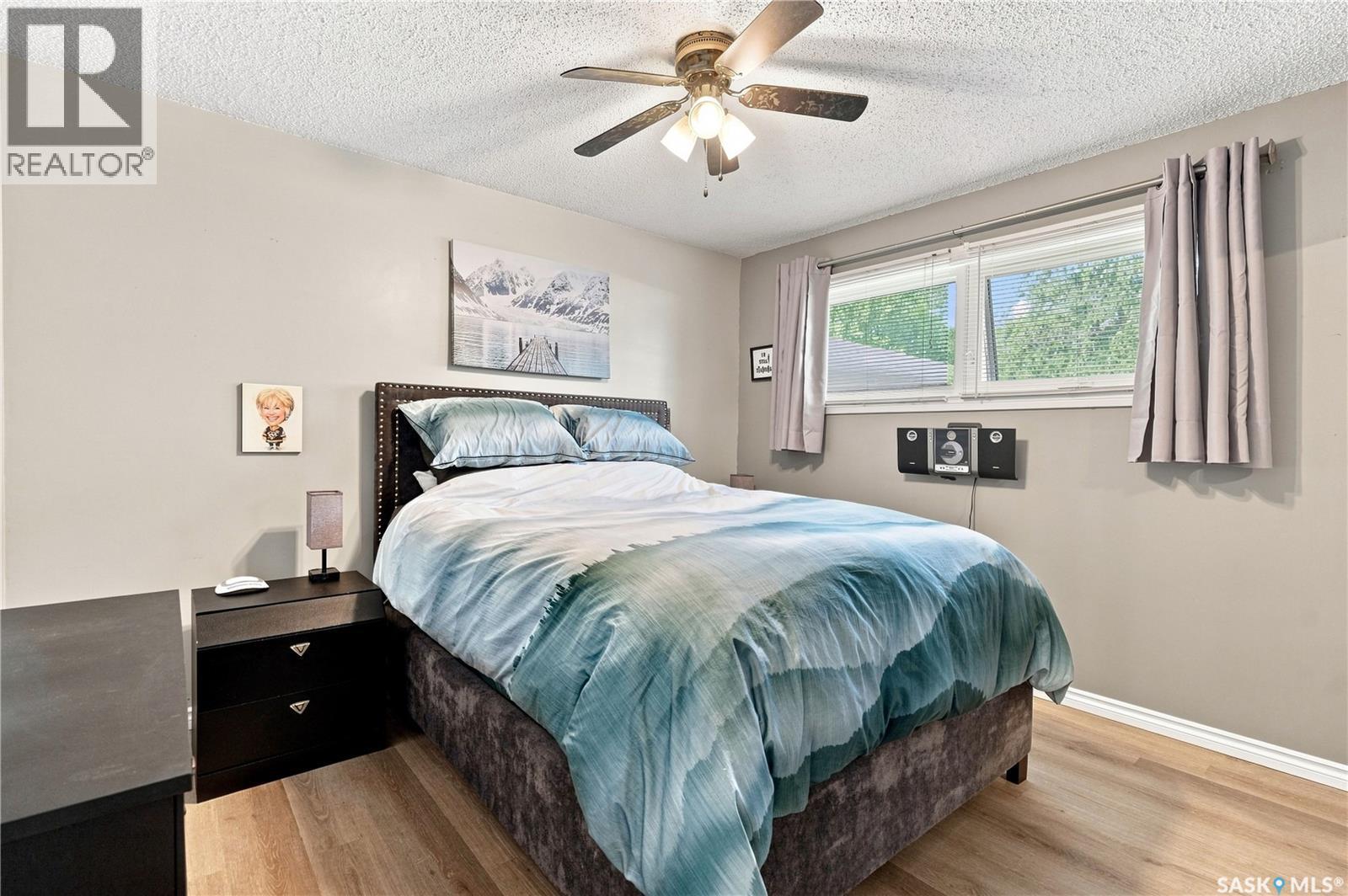 1312 King CRESCENT - 17