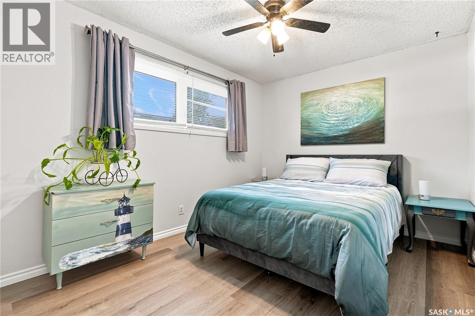 1312 King CRESCENT - Image 19