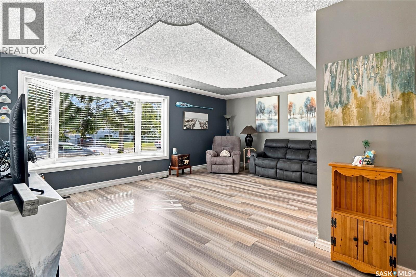 1312 King CRESCENT - Image 4