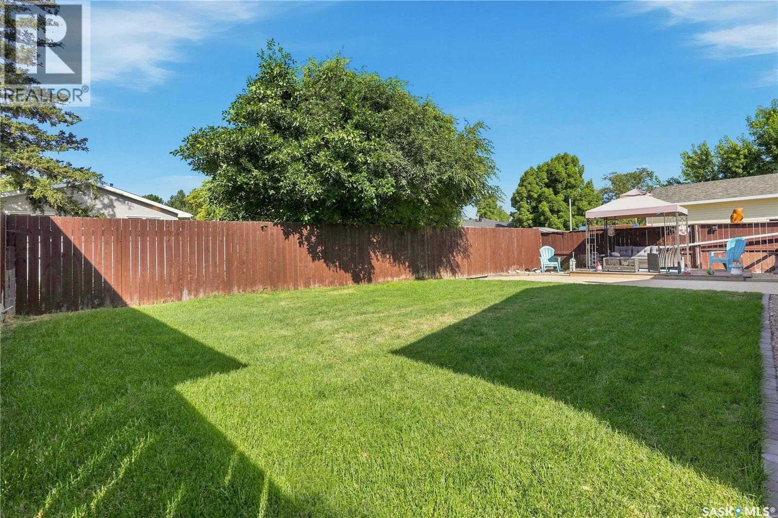 1312 King CRESCENT - 41