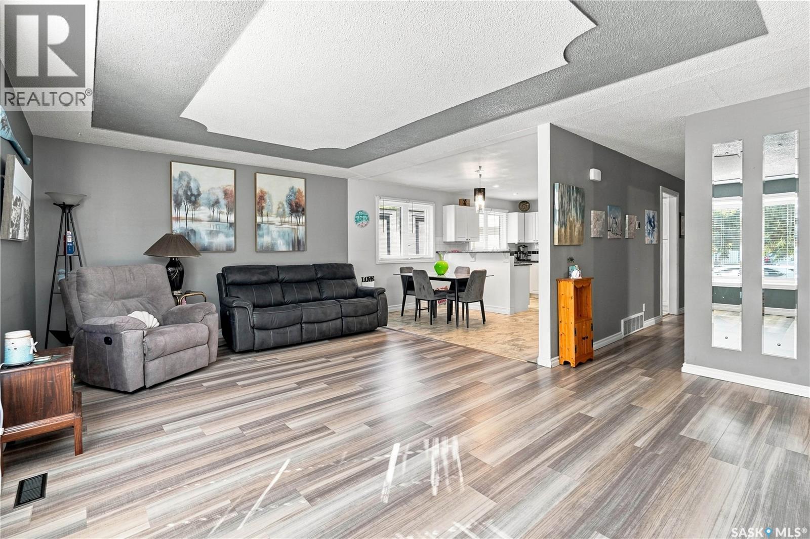 1312 King CRESCENT - Image 6