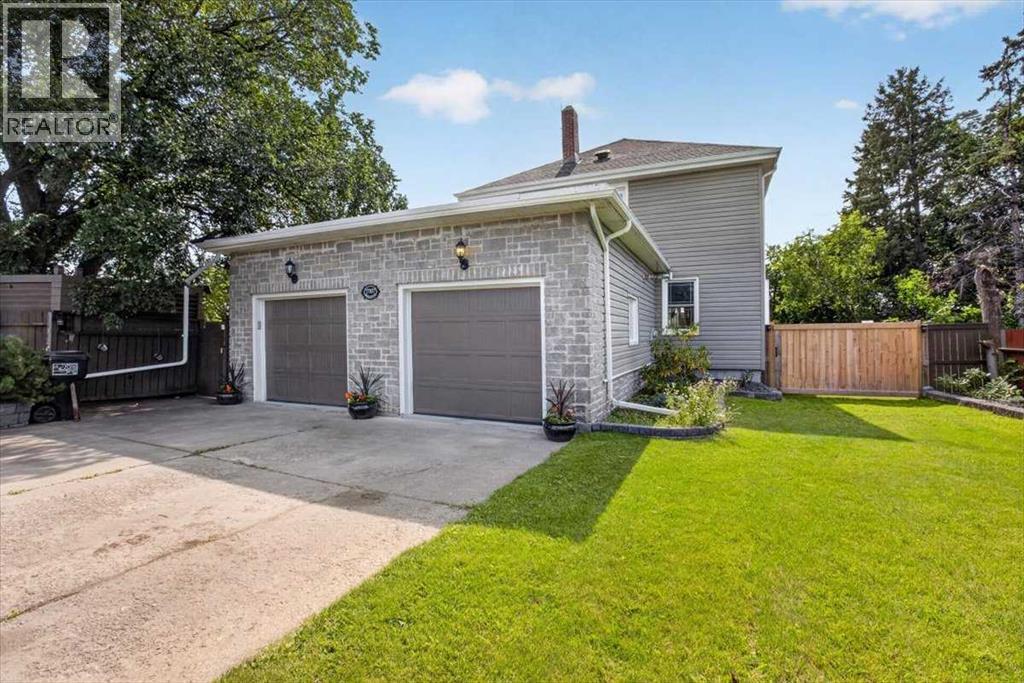 17107 80 Avenue NW, Edmonton, Alberta, T2T0B3