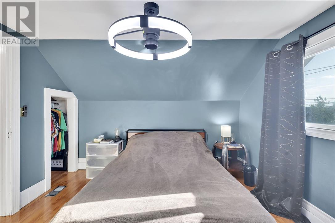 442 BESSIE Avenue - Image 19