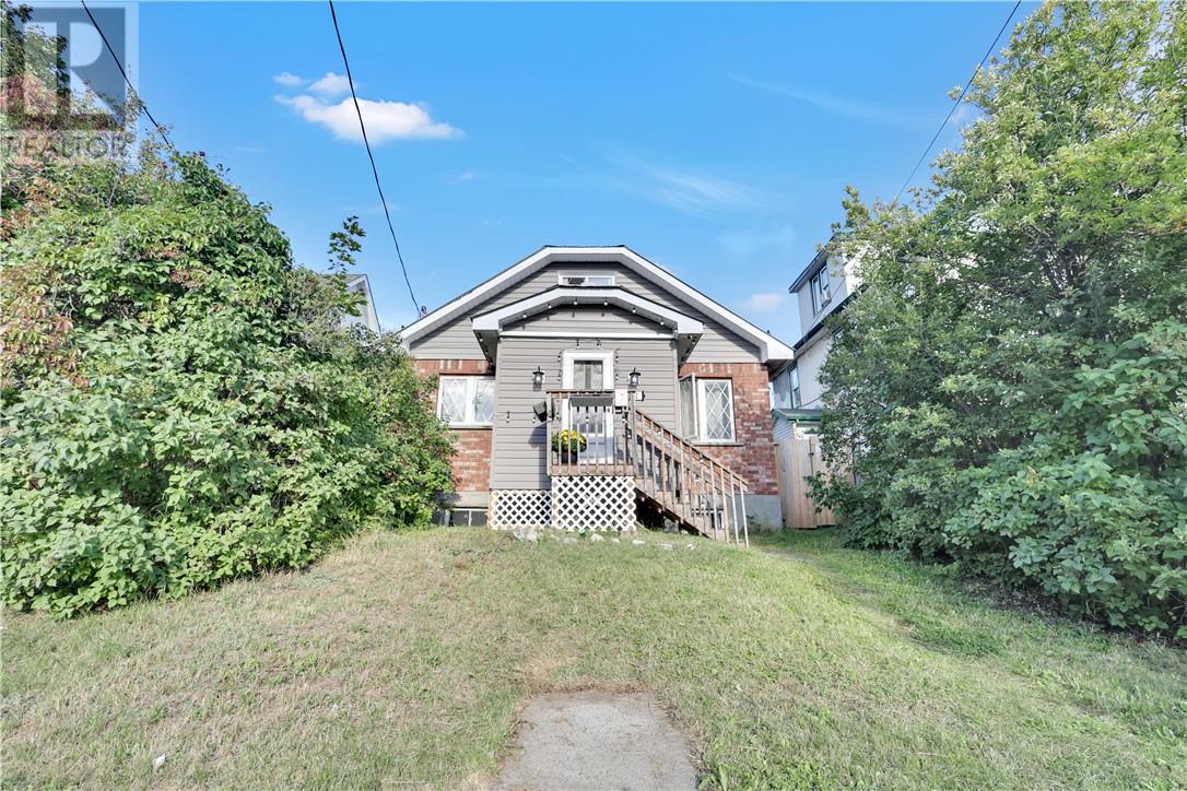 442 BESSIE Avenue - Image 3