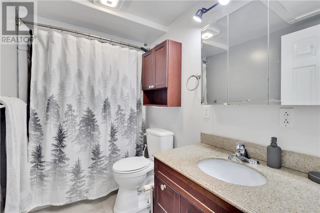 442 BESSIE Avenue - 8