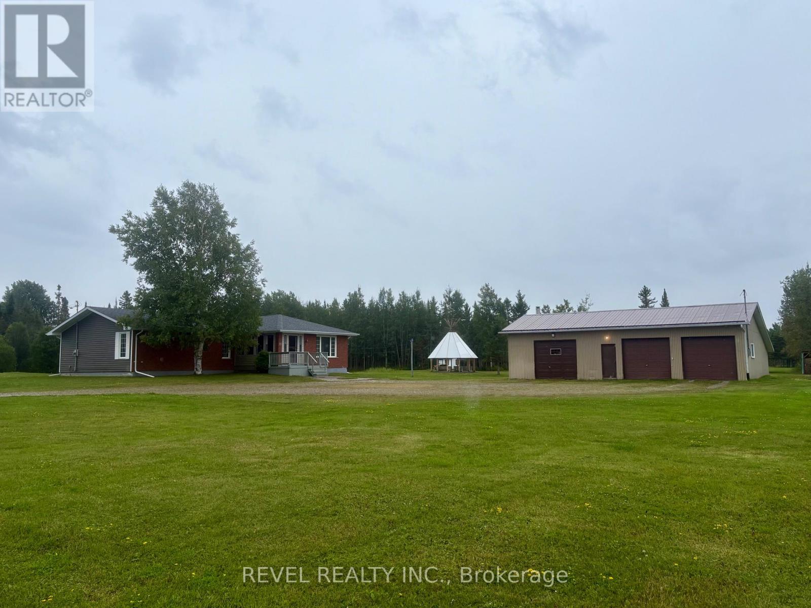 226 HANNA ROAD, Cochrane, Cochrane photo 2