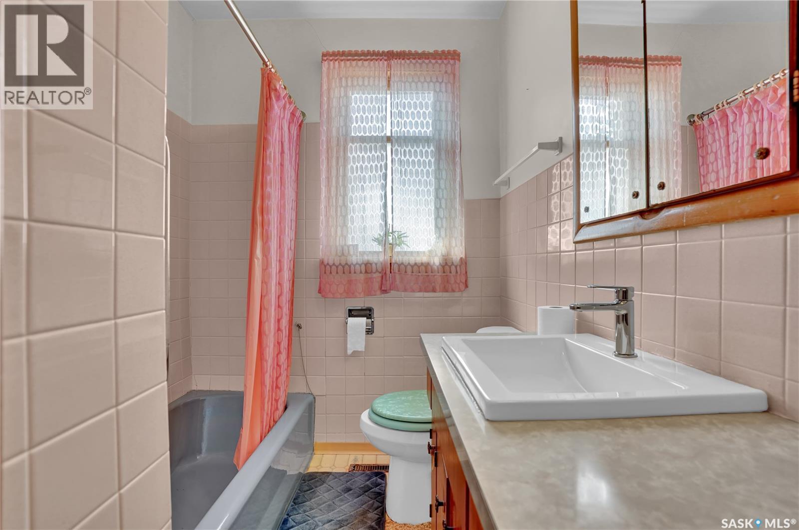 1112 Horace STREET - 12