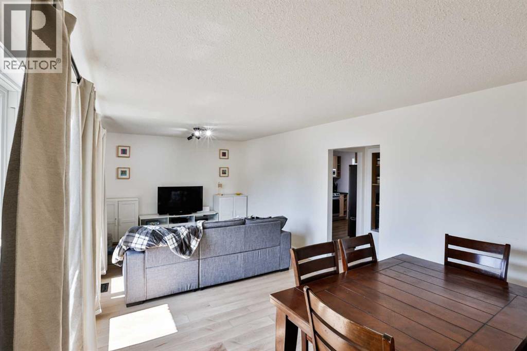 1009 6 Avenue N - 7