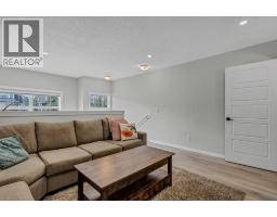 Primary Bedroom - 162 Chinook Gate Boulevard Sw, Airdrie, AB T4B5J1 Photo 6