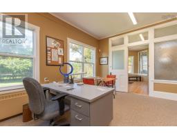 53 Park Street, Yarmouth, NS B5A2A9 Photo 33