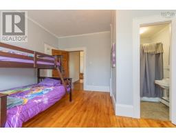 53 Park Street, Yarmouth, NS B5A2A9 Photo 42