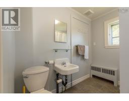 53 Park Street, Yarmouth, NS B5A2A9 Photo 48