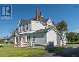 Family room - 53 Park Street, Yarmouth, NS B5A2A9 Photo 8