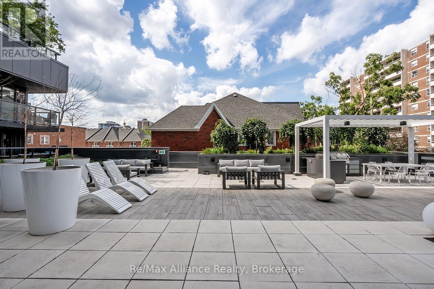 #309 370 MARTHA STREET - 31