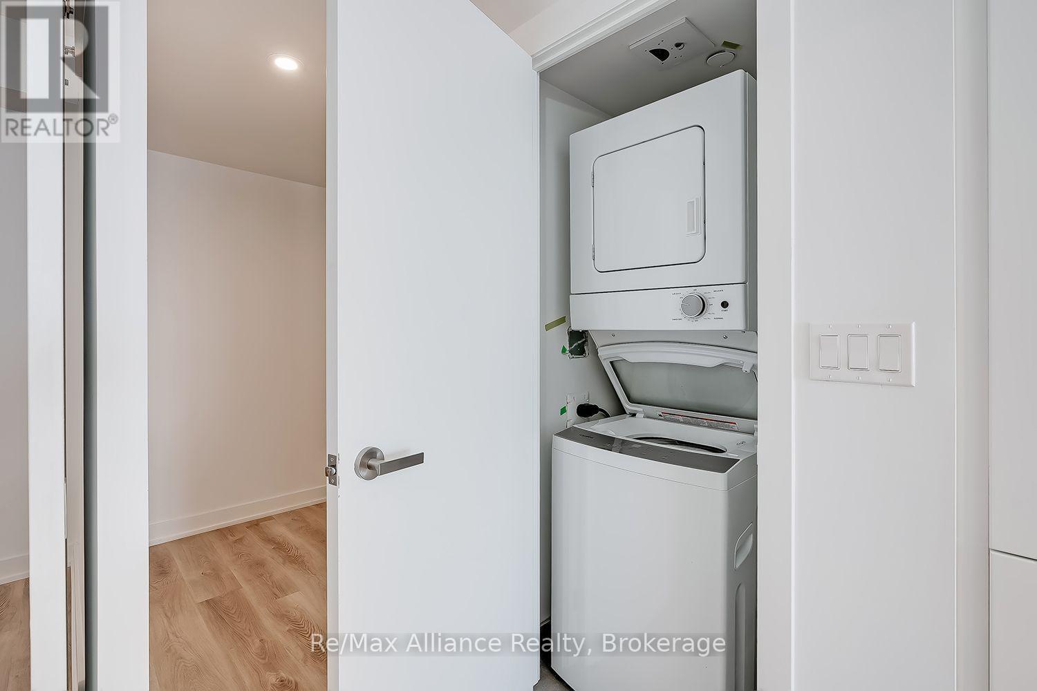#309 370 MARTHA STREET - Image 7