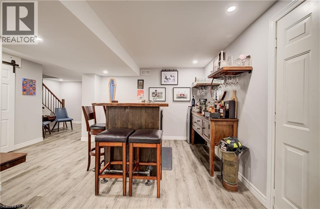 21 LOMA Drive - Image 31