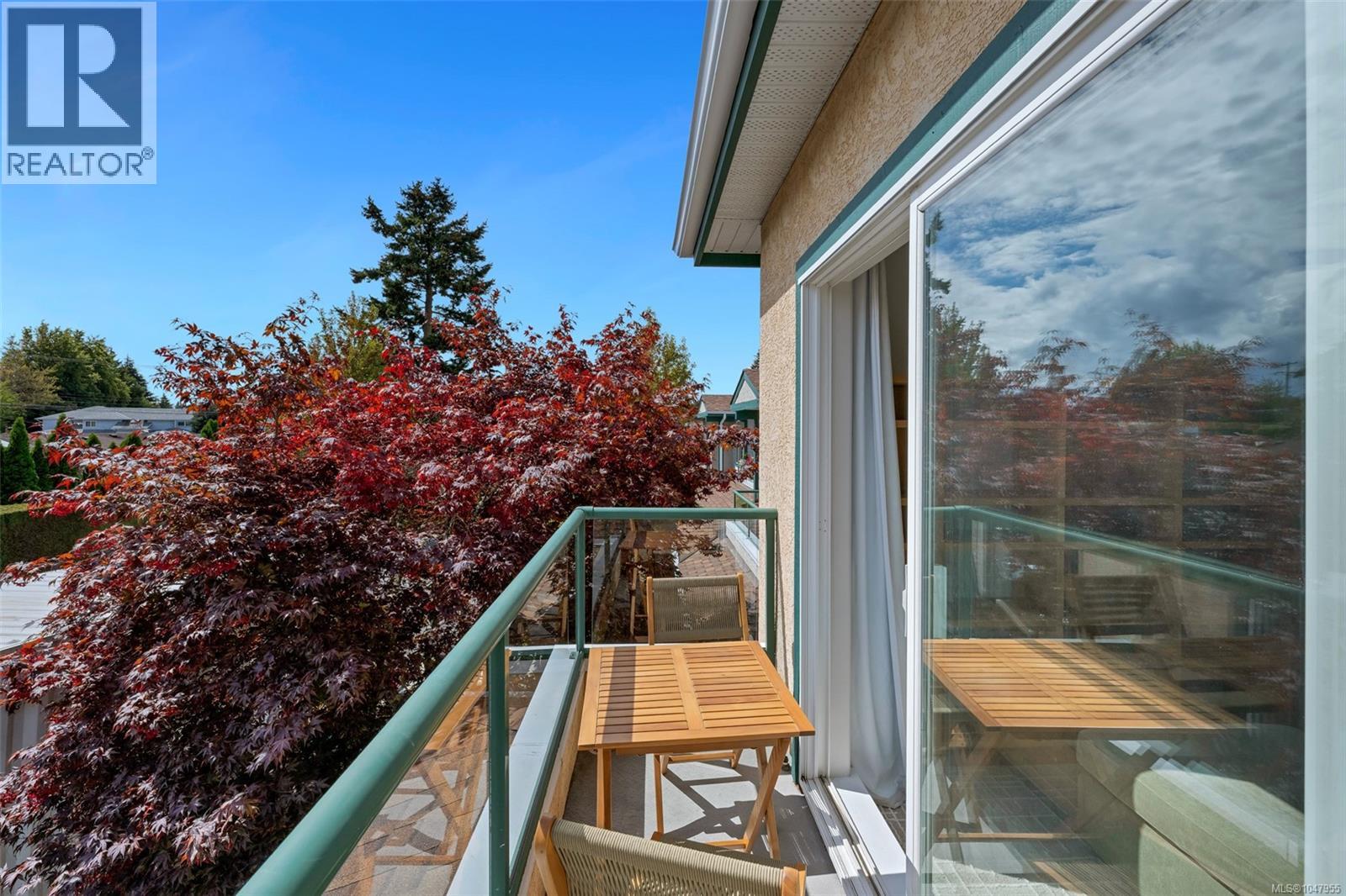 #13 2235 Harbour Rd - 20