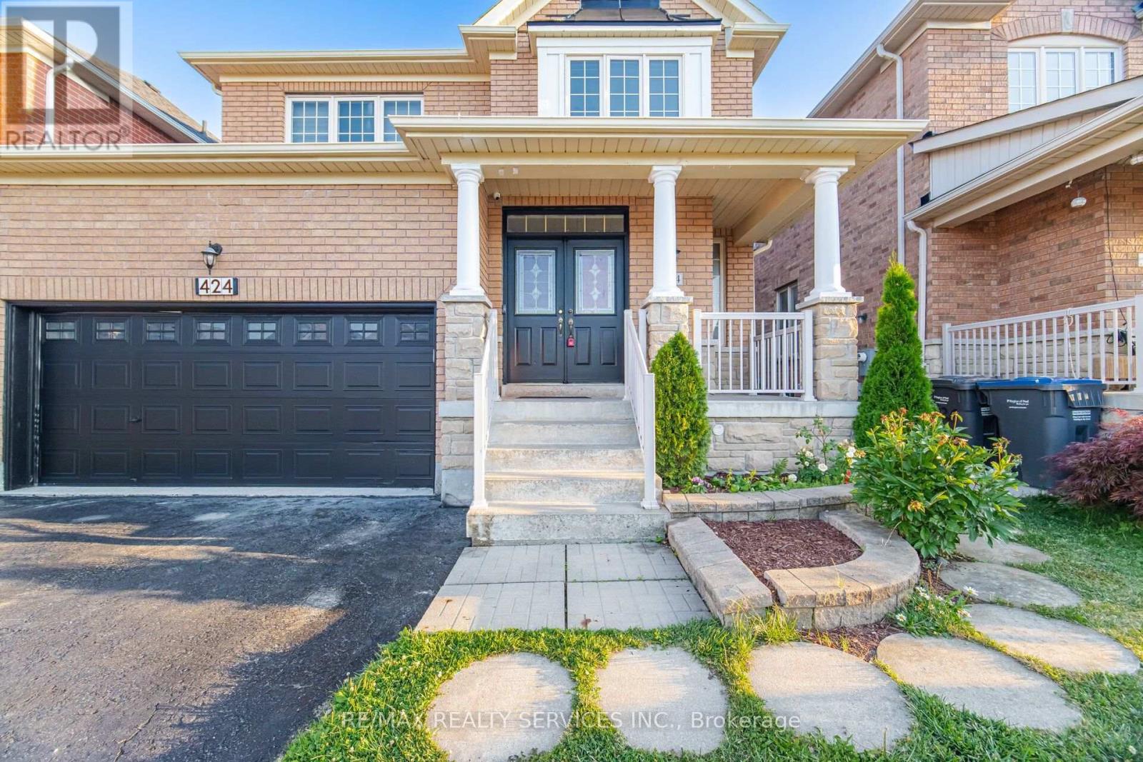 424 Sunny Meadow Boulevard, Brampton (Sandringham-Wellington), Ontario, L6R0H5, Brampton (Sandringham-Wellington), Ontario — photo 4 of 5
