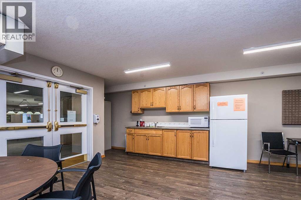 Listing photo – 107, 4805 45 Street, Red Deer