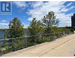 637 Aberdeen Boulevard, Midland, ON L4R5N9 Photo 10