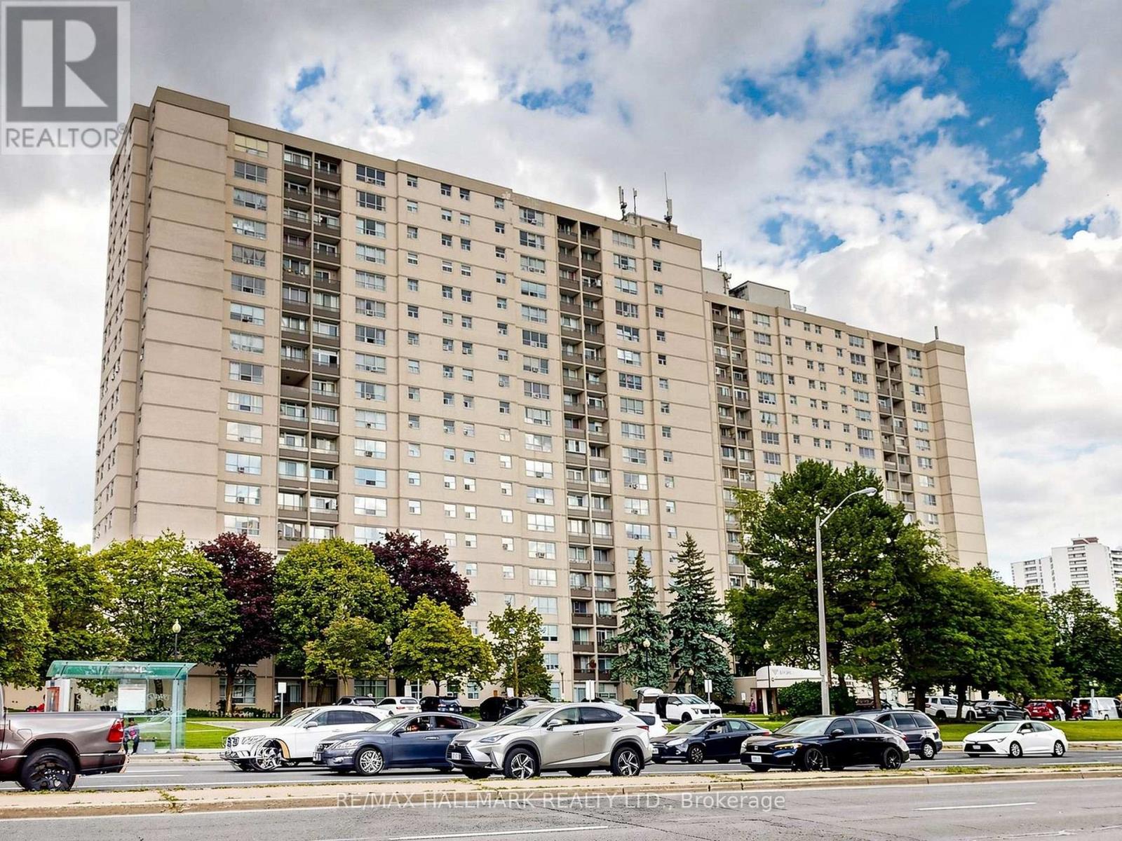 1609 - 5 PARKWAY FOREST DRIVE