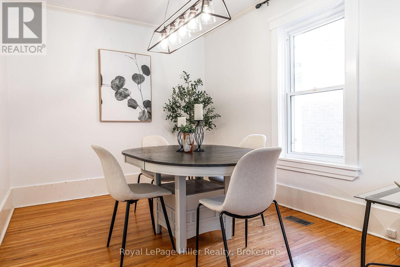 96 MCNAB STREET - 12