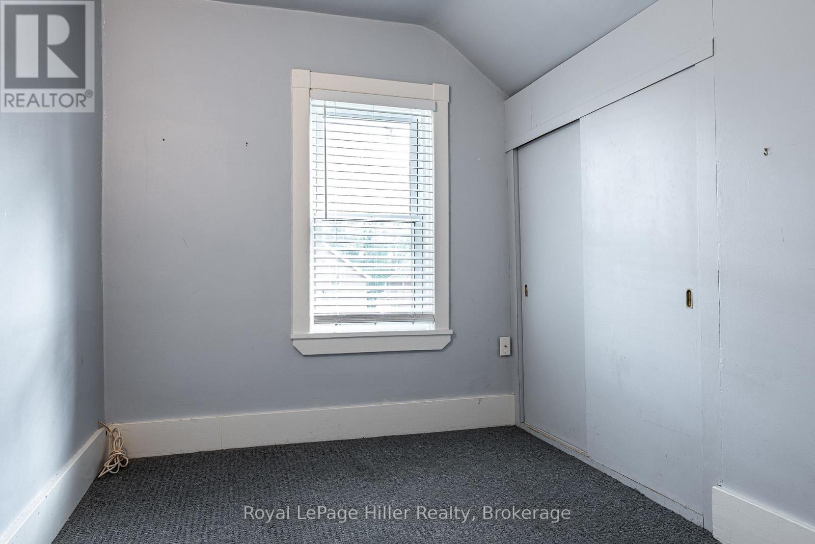 96 MCNAB STREET - Image 32
