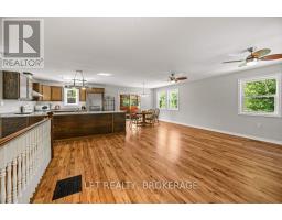 Bathroom - 131 Leisure Point Road, Rideau Lakes, ON K0G1X0 Photo 6