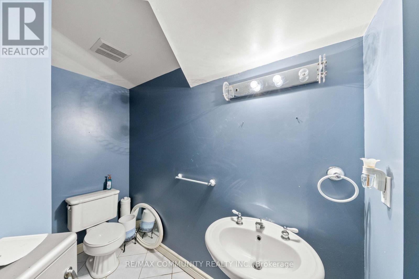 5 PLOWMAN DRIVE - Image 33