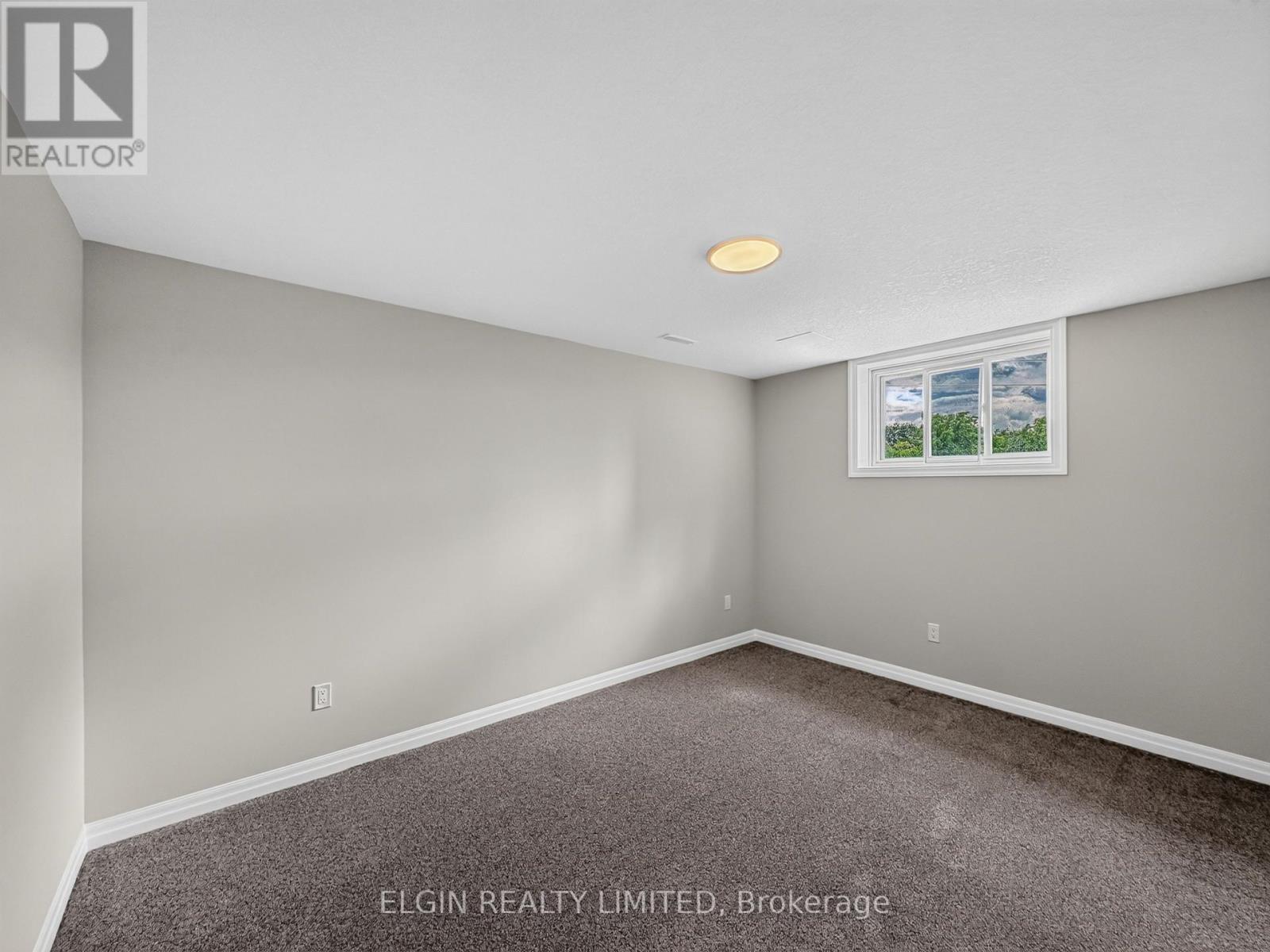 8 THOMAS COURT - Image 24