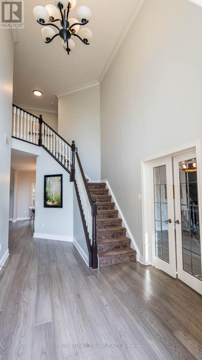 14 WILLARD CRESCENT - 26