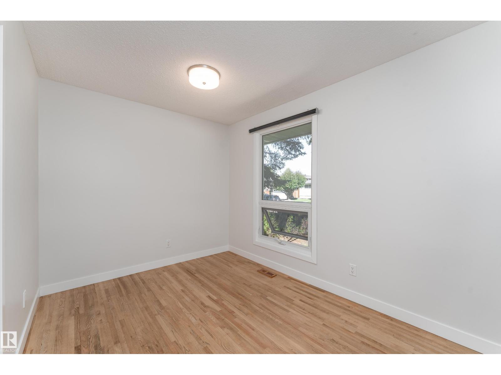 10415 39A AV NW - 14