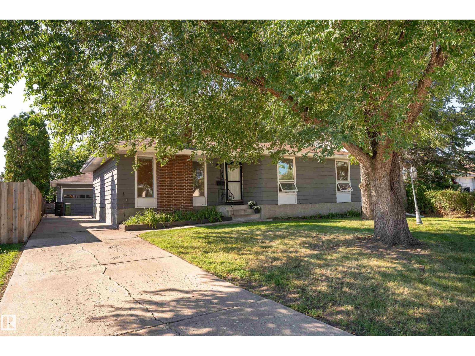 10415 39A AV NW - 54