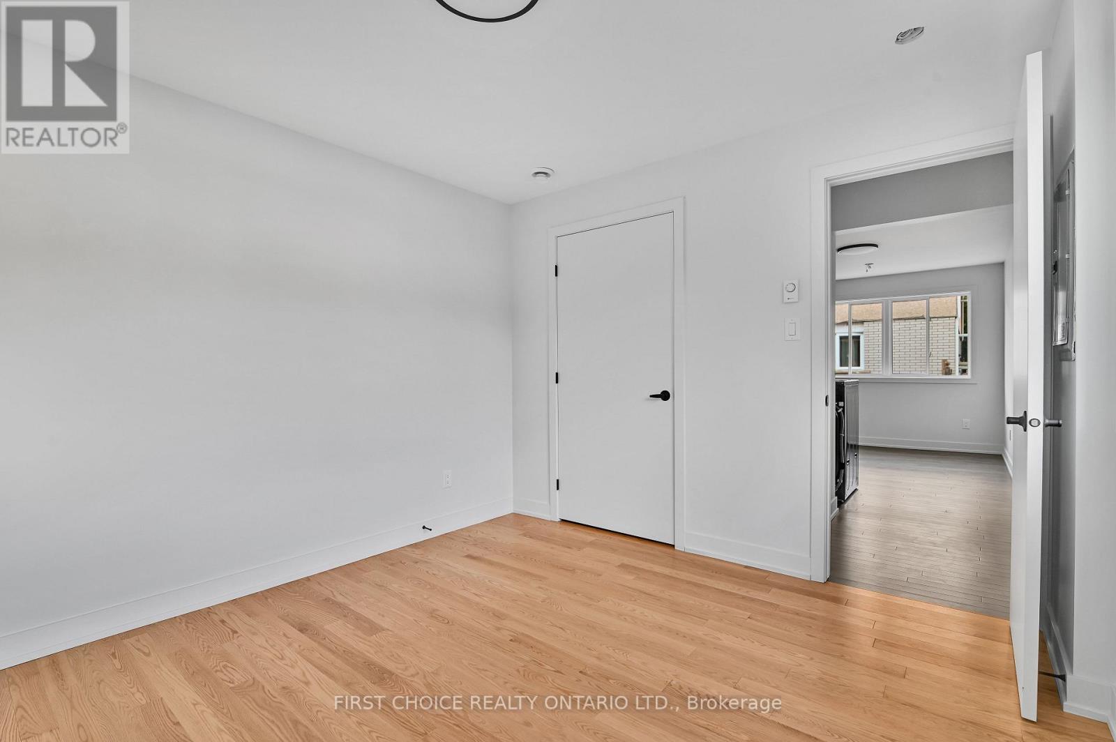 972 DYNES ROAD - 22