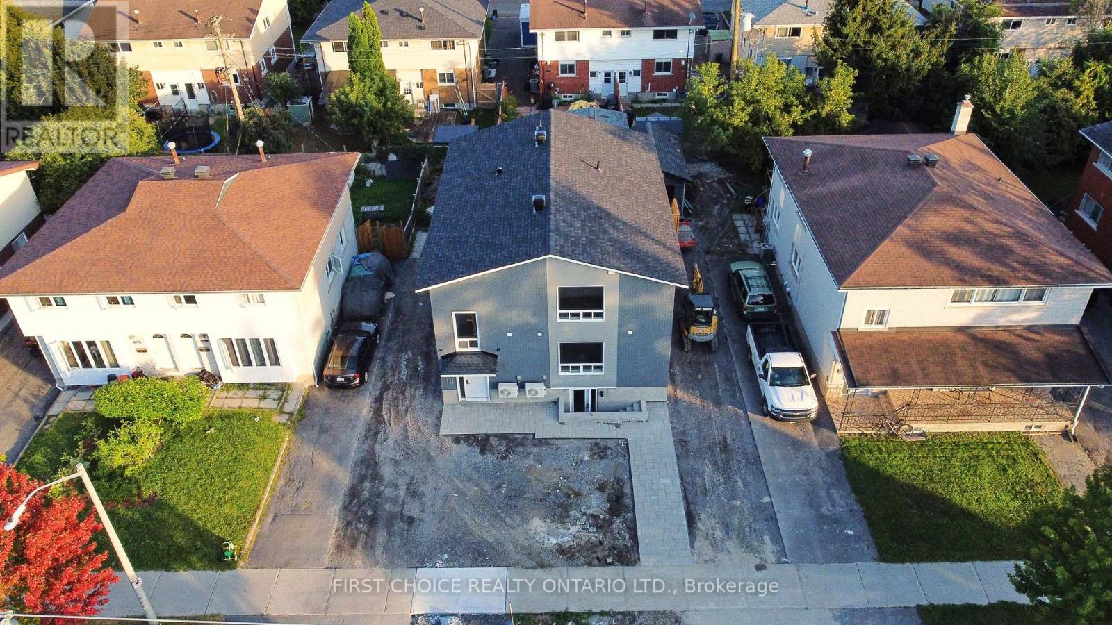972 DYNES ROAD - 3
