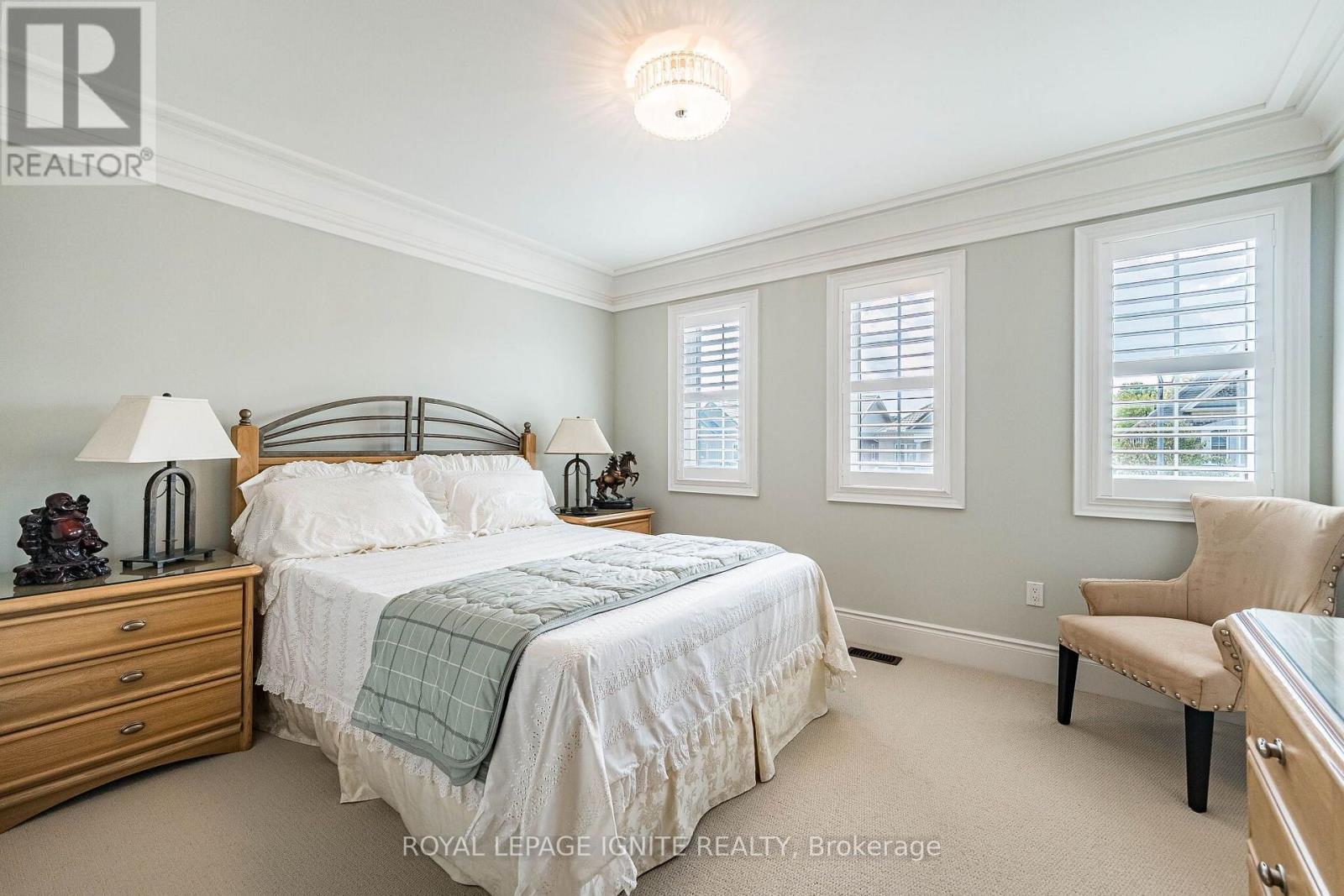5 STELLAR AVENUE - 38