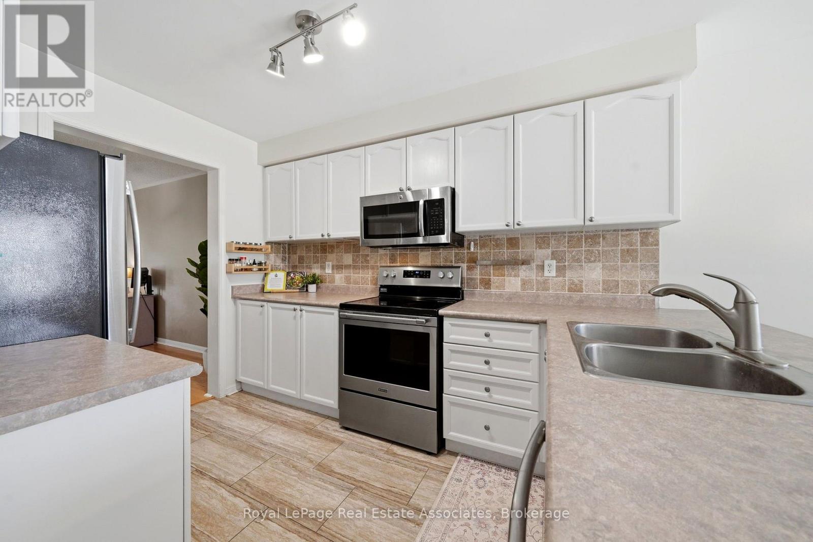 25 SEED HOUSE LANE - Image 4