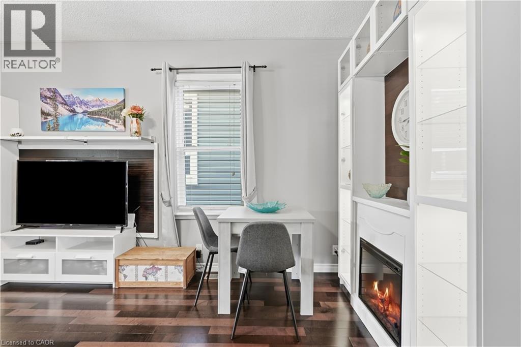 67 ROBINS Avenue - 15