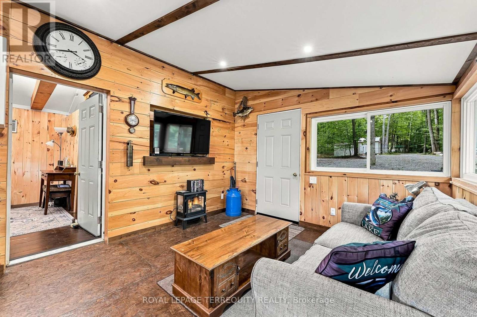 299 SWINBURNE LANE - 11
