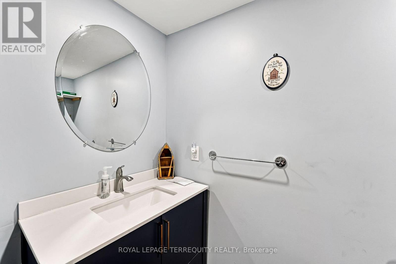 299 SWINBURNE LANE - 24
