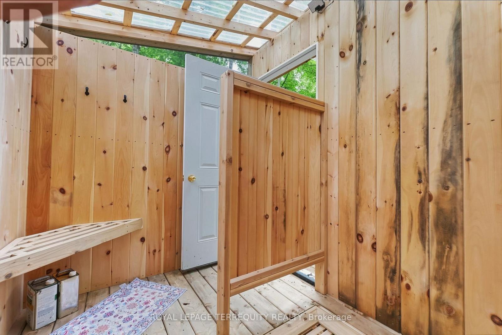 299 SWINBURNE LANE - 37
