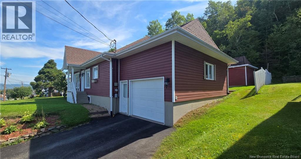 236 St-Louis Street - 34