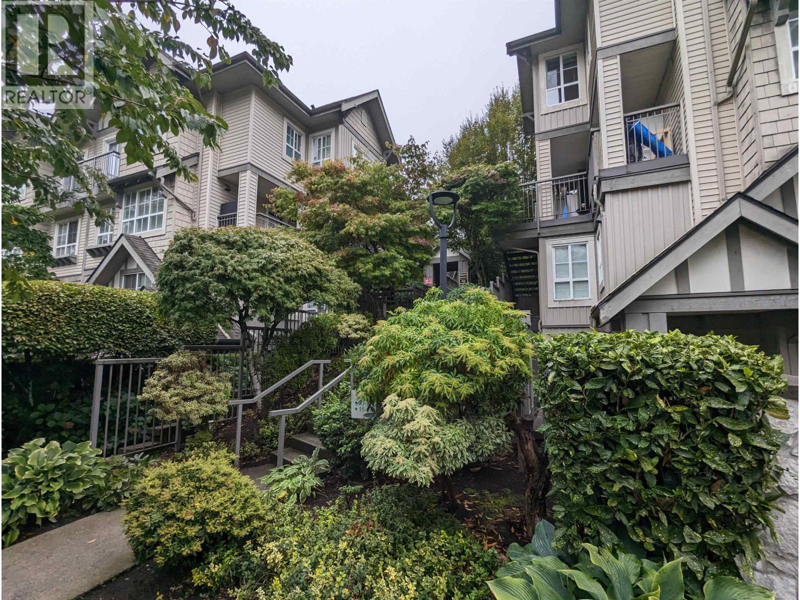2 Bed, 2 Bath House for Rent in Burnaby – 49 7088 17TH AVENUE, Burnaby – MLS# R3159297 - Image 33