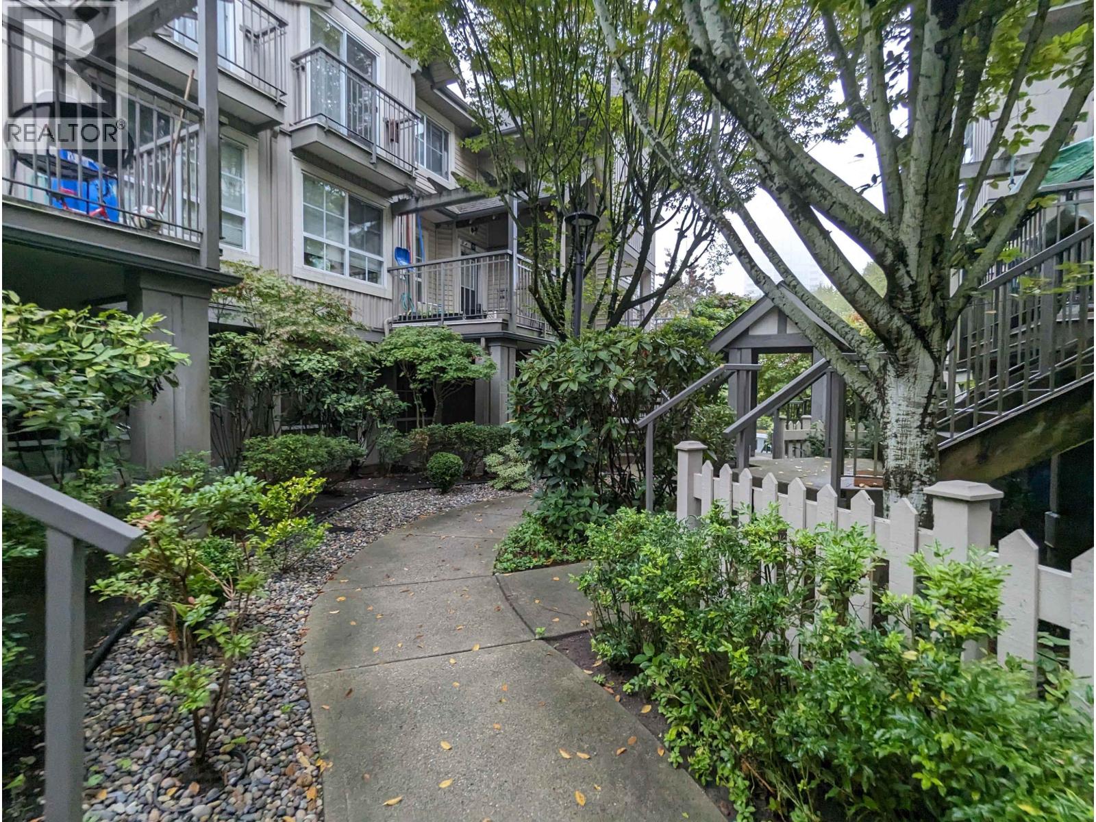 2 Bed, 2 Bath House for Rent in Burnaby – 49 7088 17TH AVENUE, Burnaby – MLS# R3159297 - Image 31