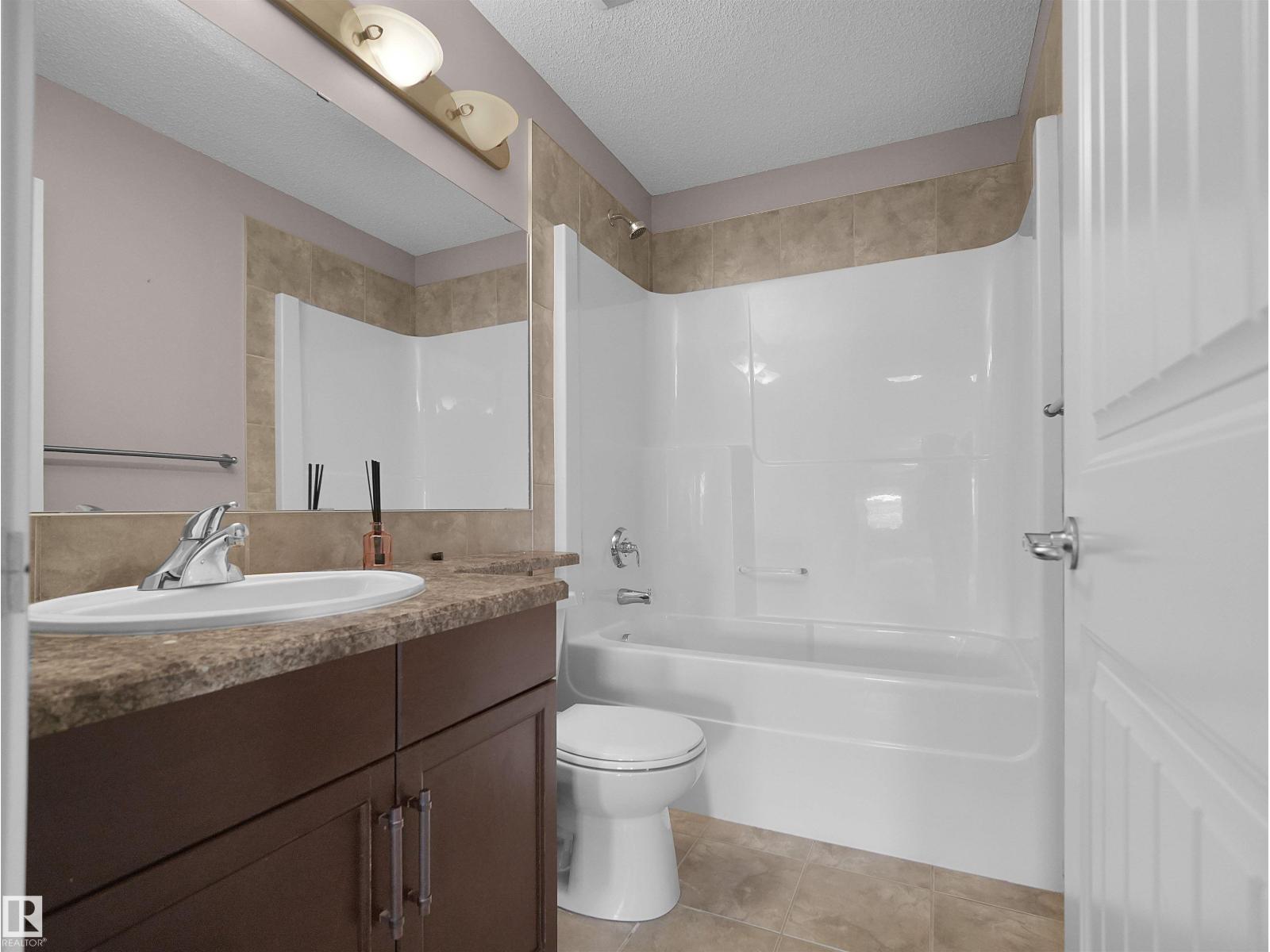 1932 67 ST SW - 32