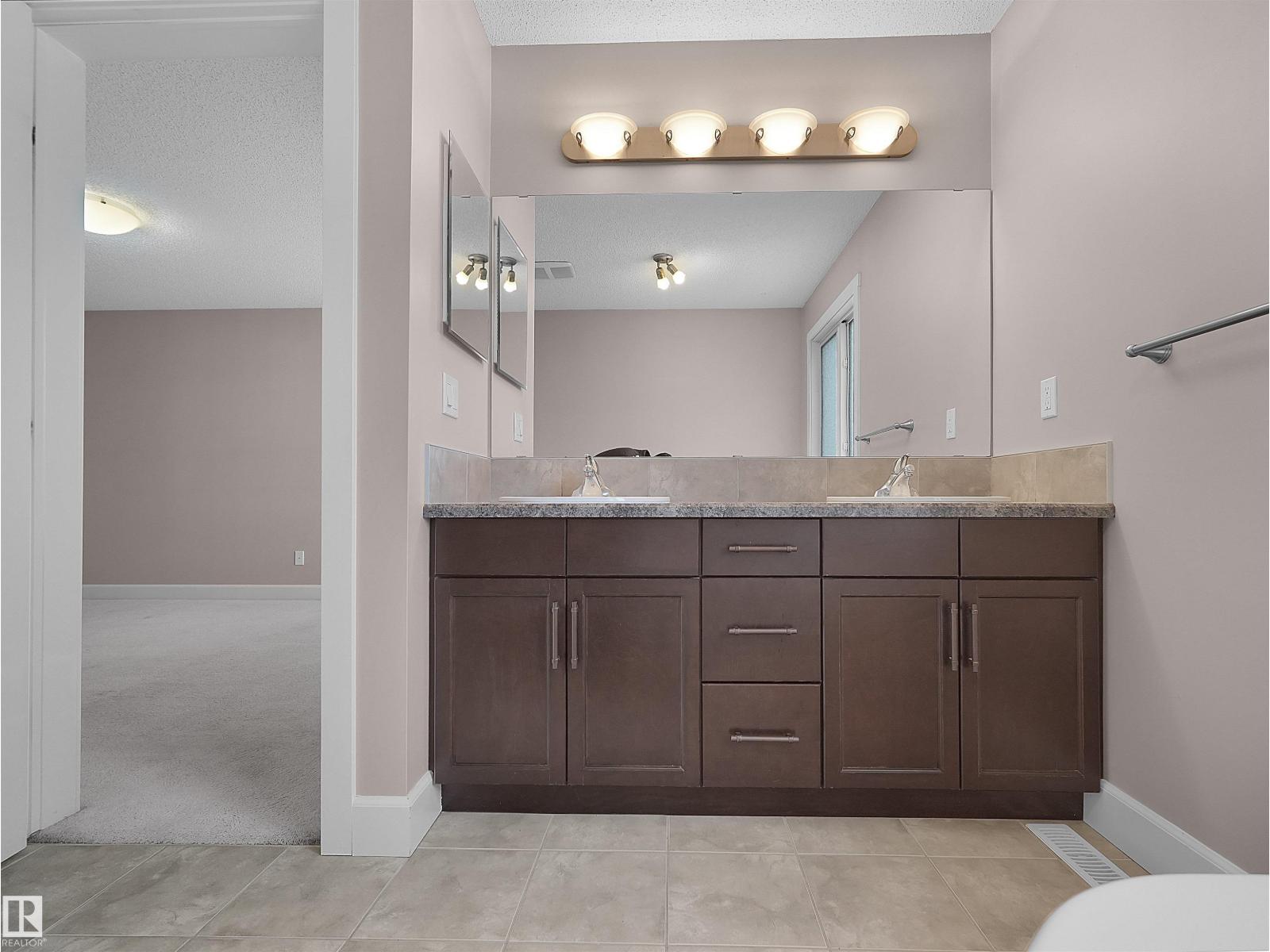 1932 67 ST SW - 40